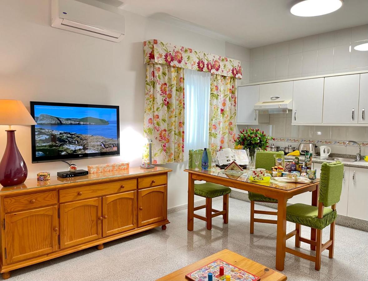 Emycanarias Holiday Homes Vecindario Экстерьер фото