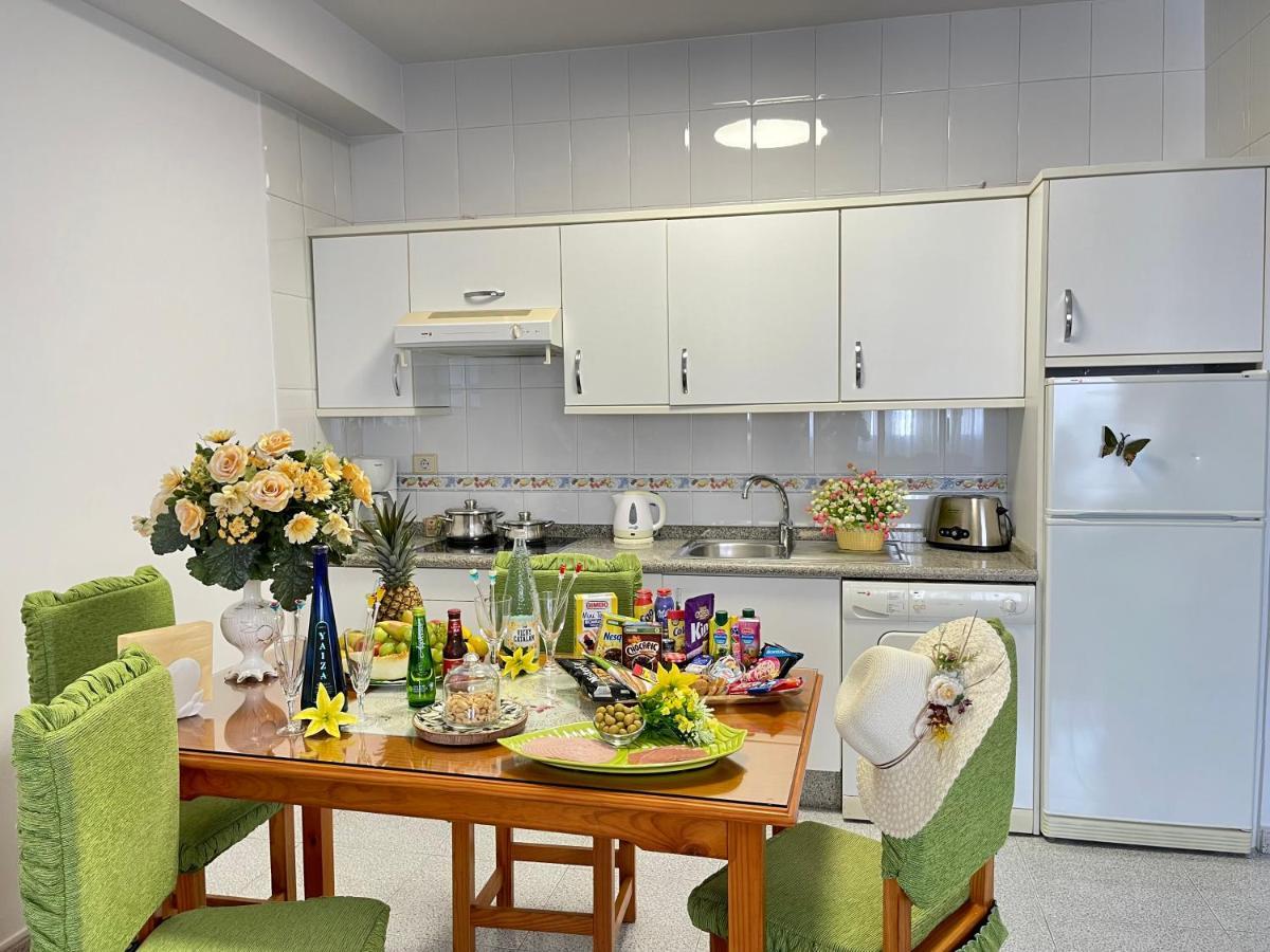 Emycanarias Holiday Homes Vecindario Экстерьер фото